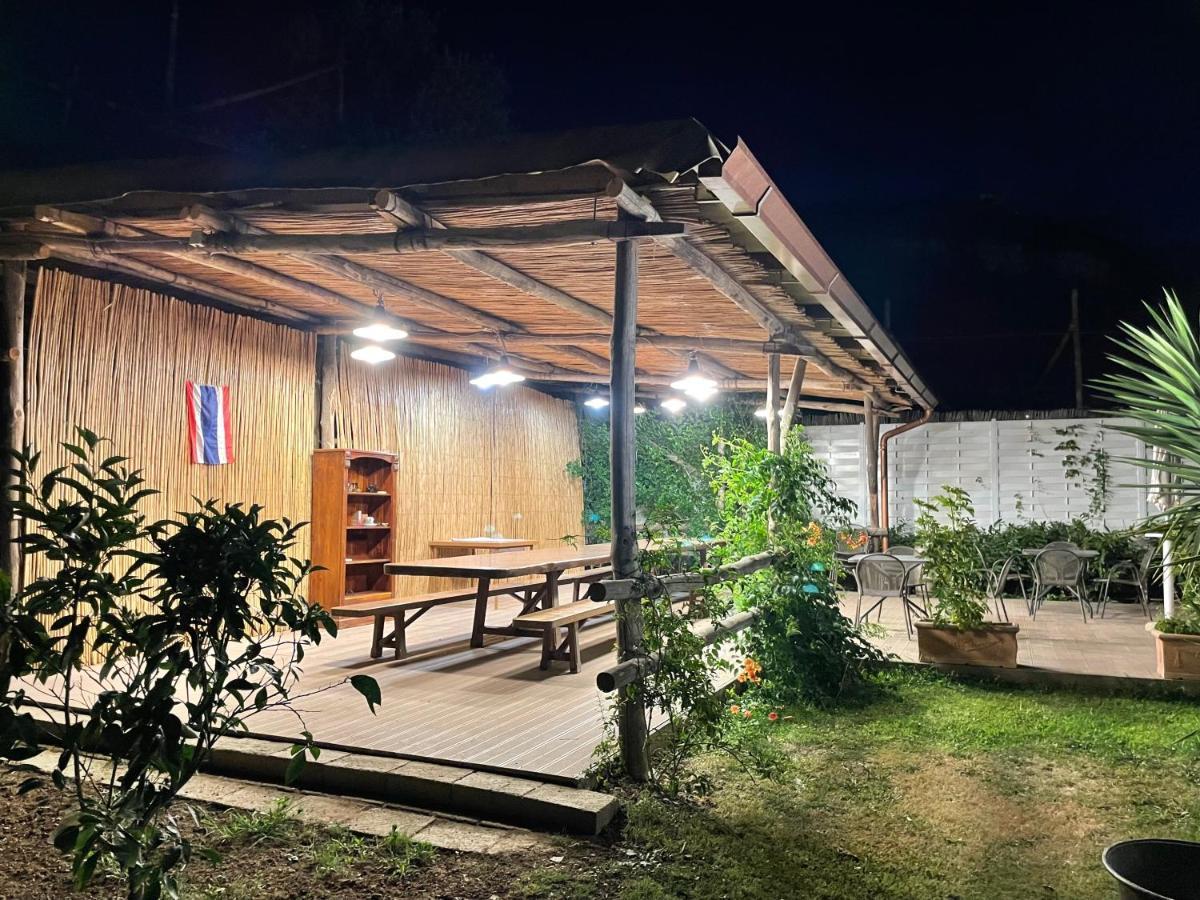 Casa Sorrento, Immerso Nel Verde A Pochi Passi Dal Centro Extérieur photo