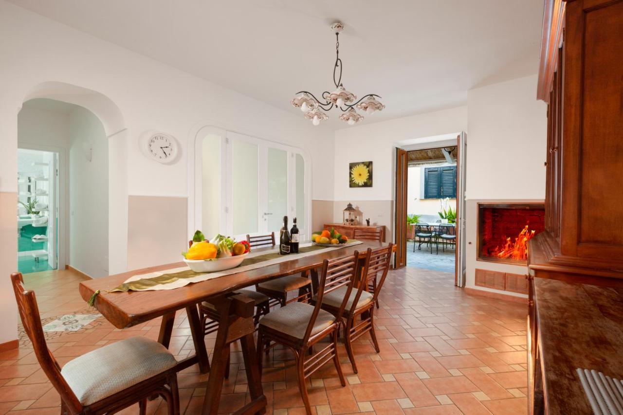 Casa Sorrento, Immerso Nel Verde A Pochi Passi Dal Centro Extérieur photo